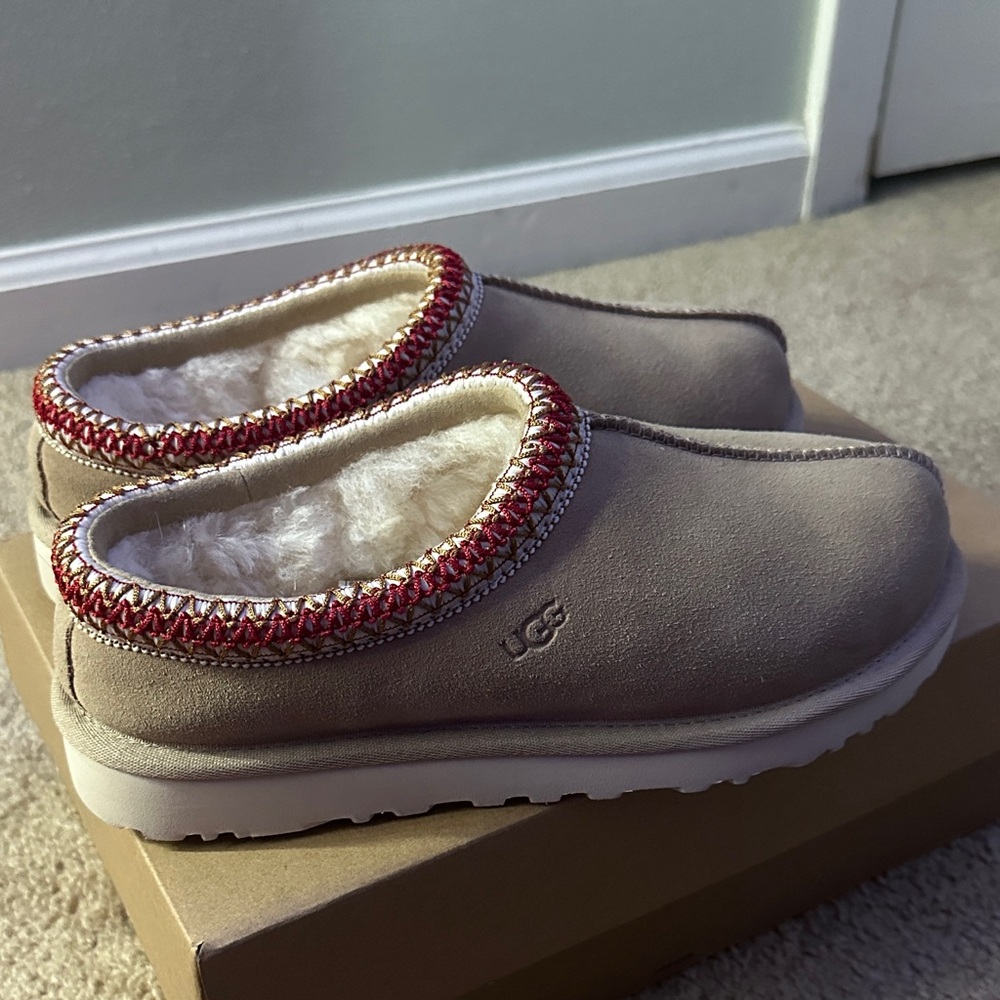 UGG Tan Slippers with Red Accent